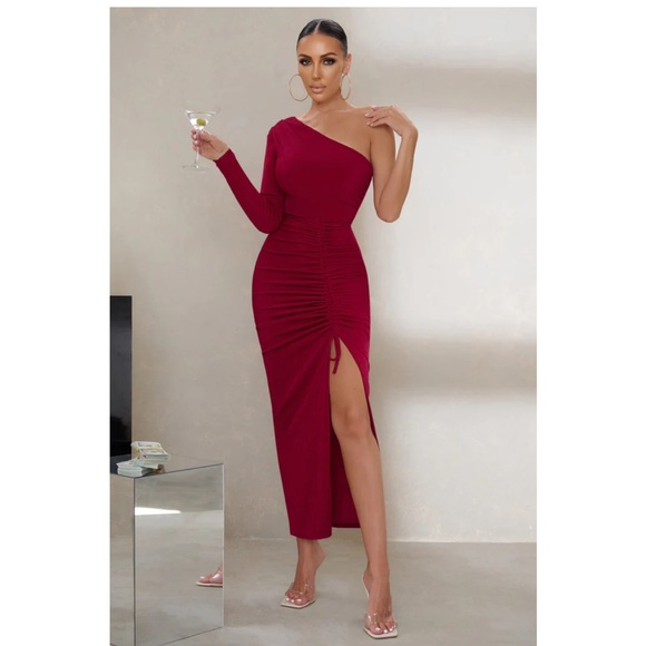 club London one sleeve dress … so flattering! Worn once… perfect condition! - Picture 1 of 1